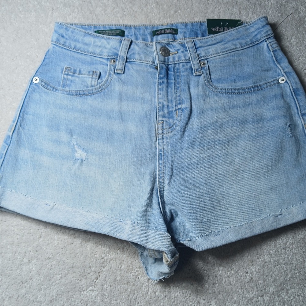 NWT High-Rise Curvy Rolled Cuff Jean Shorts Women Size 2 Pockets Wild Fable